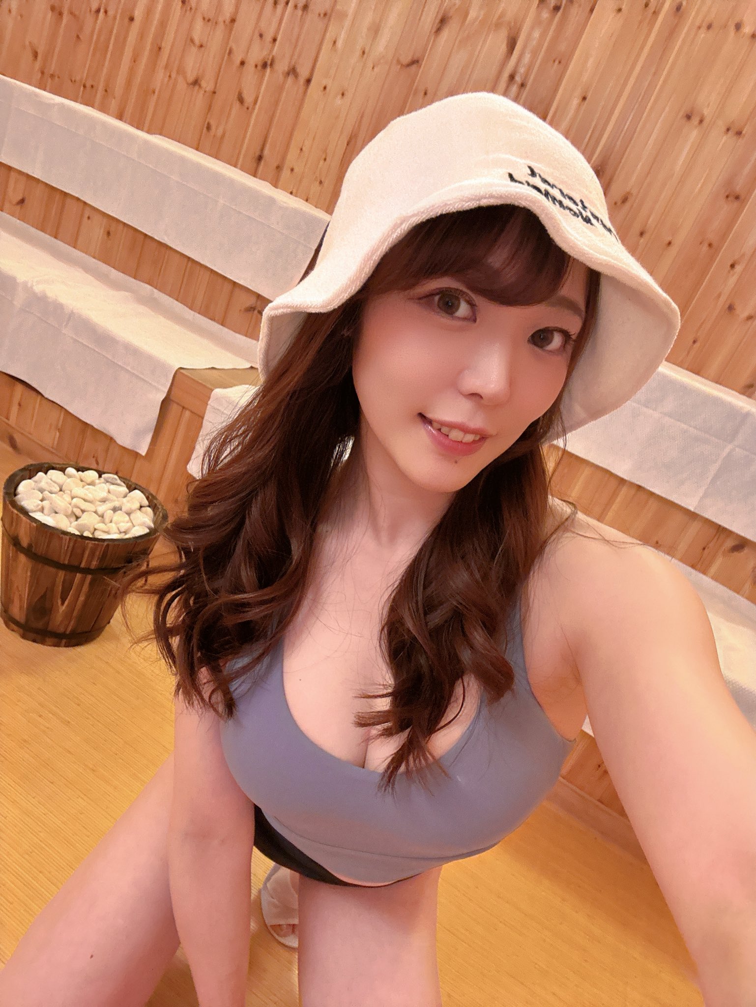 02.jpg